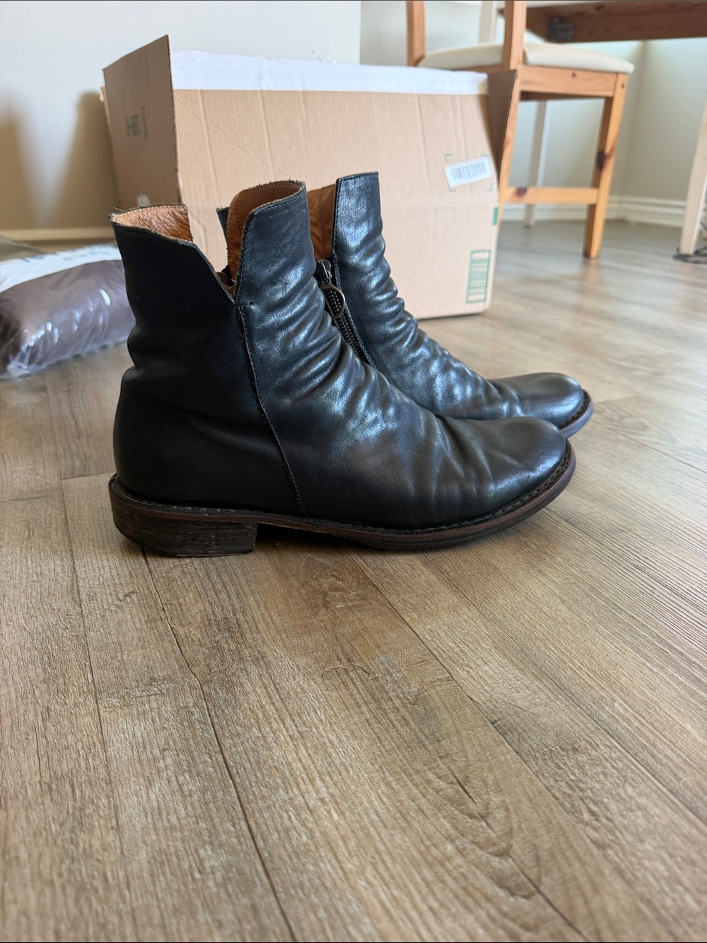Florentine and baker boots - Picture 2 of 5